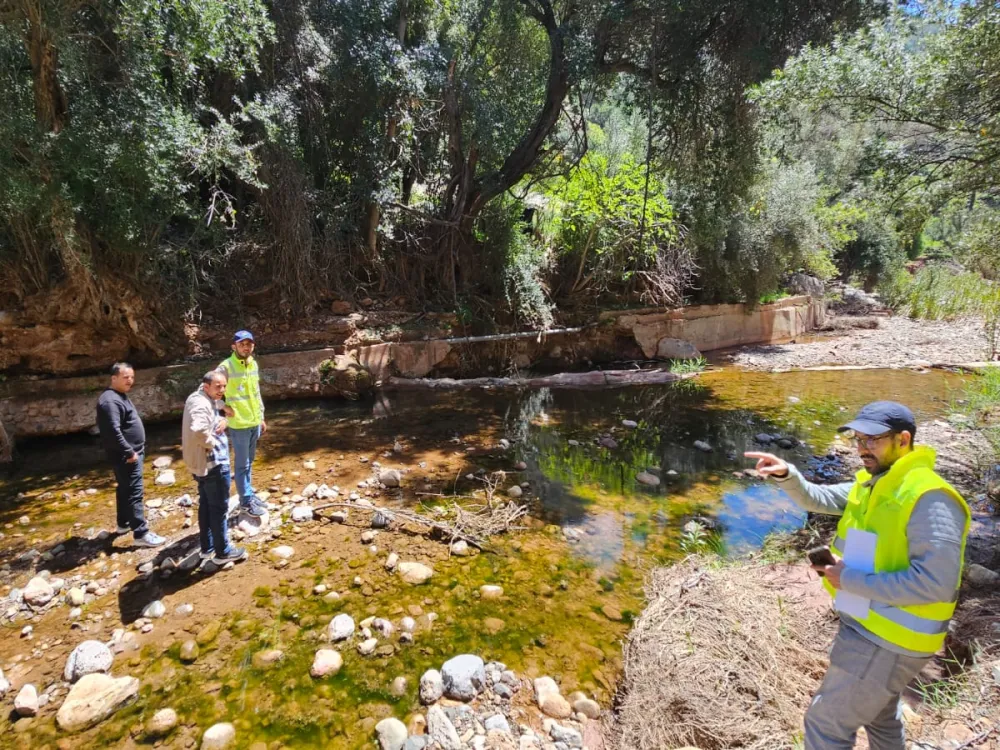 مشروع بناء أكوك