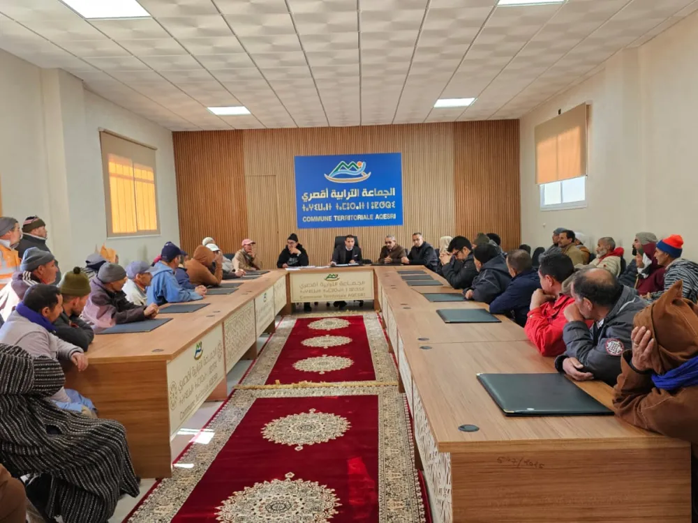 لقاء تواصلي مع الساكنة